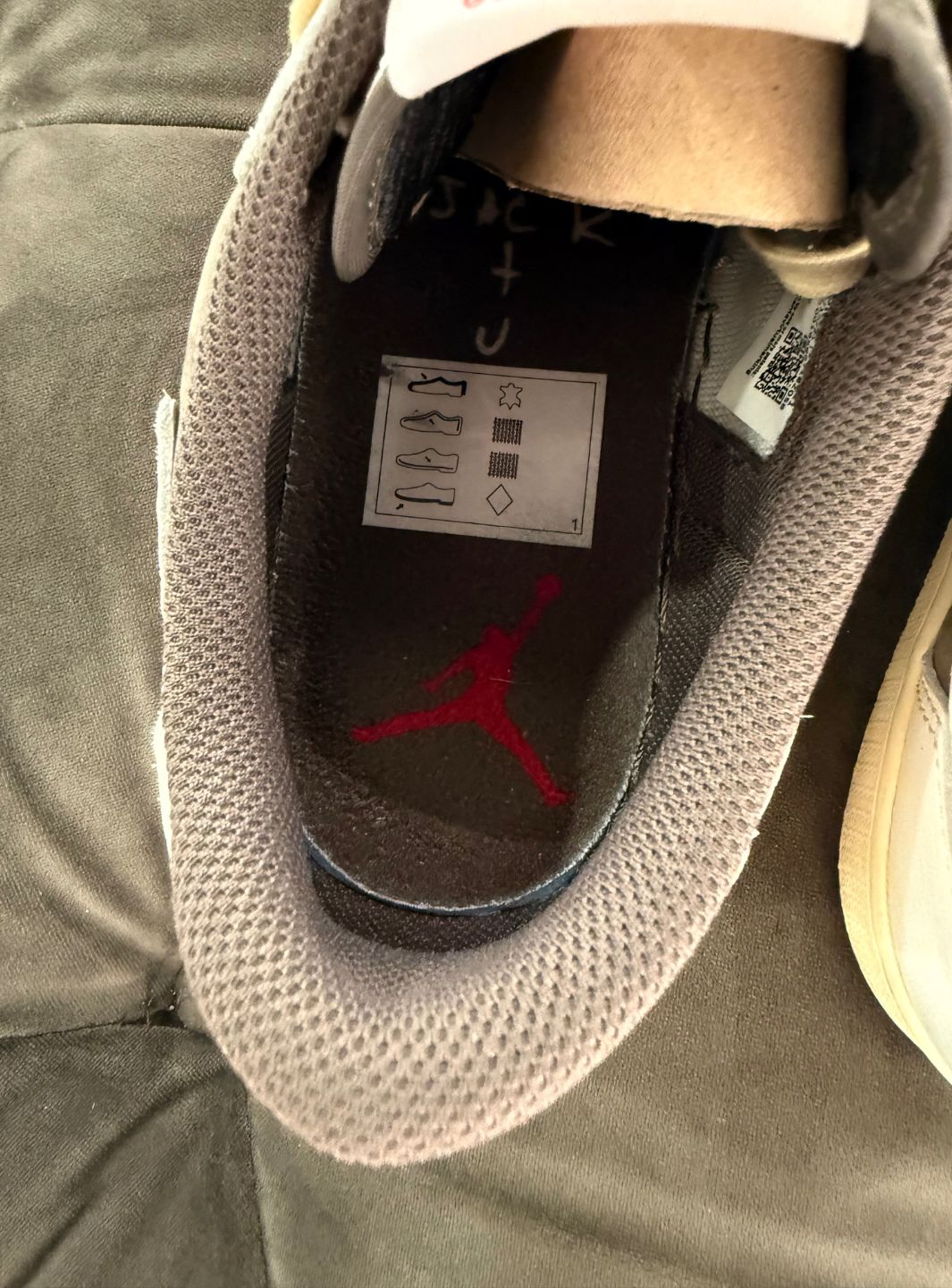 Air Jordan 1 Retro Low OG SP Travis Scott Reverse Mocha - Sneakers Usate | ResellZone