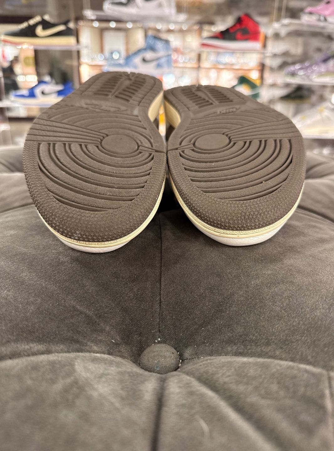 Air Jordan 1 Retro Low OG SP Travis Scott Reverse Mocha - Sneakers Usate | ResellZone