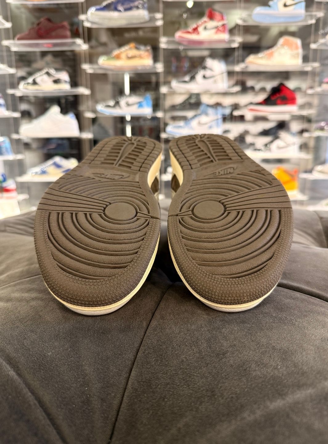 Air Jordan 1 Retro Low OG SP Travis Scott Reverse Mocha - Sneakers Usate | ResellZone