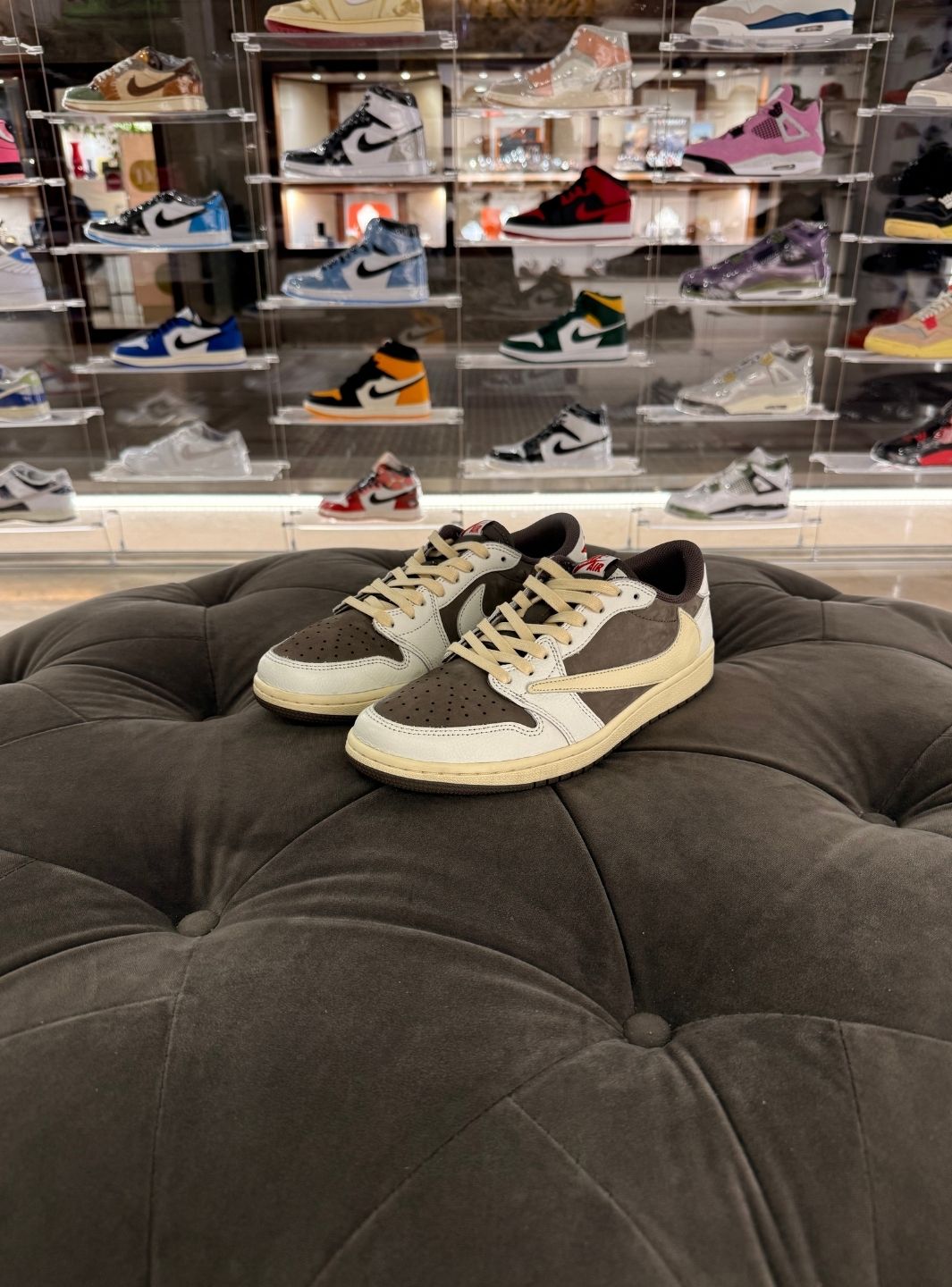 Air Jordan 1 Retro Low OG SP Travis Scott Reverse Mocha - Sneakers Usate | ResellZone