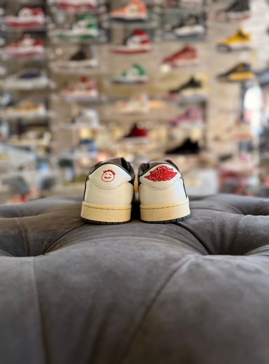 Air Jordan 1 Retro Low OG SP Travis Scott Reverse Olive - Sneakers Usate | ResellZone
