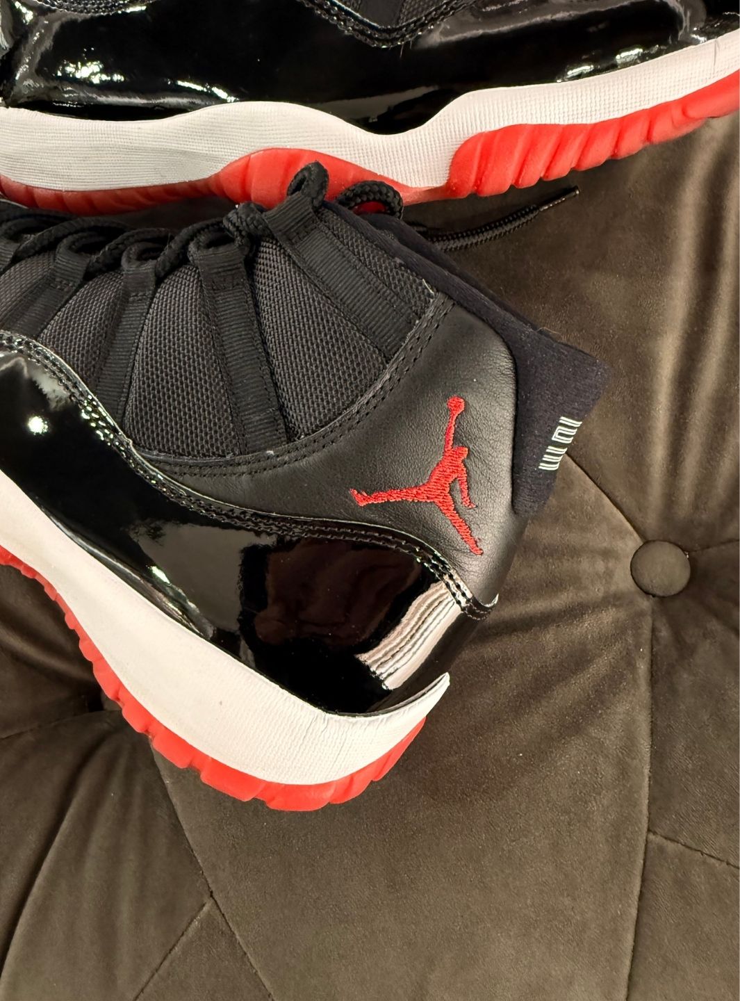 Air Jordan 11 Retro Playoffs Bred (2019) - Sneakers Usate | ResellZone