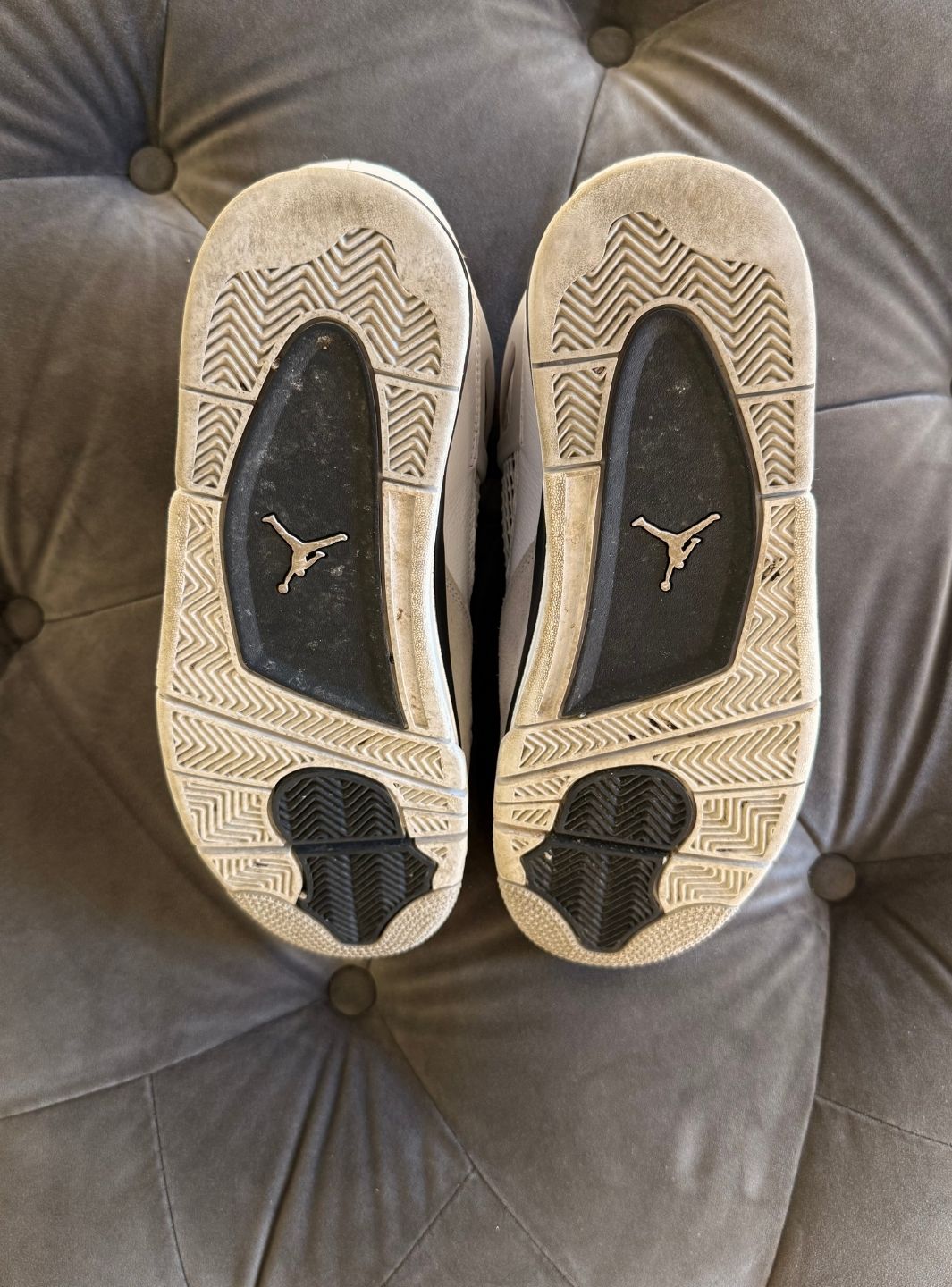 Air Jordan 4 Military Black - Sneakers Usate | ResellZone