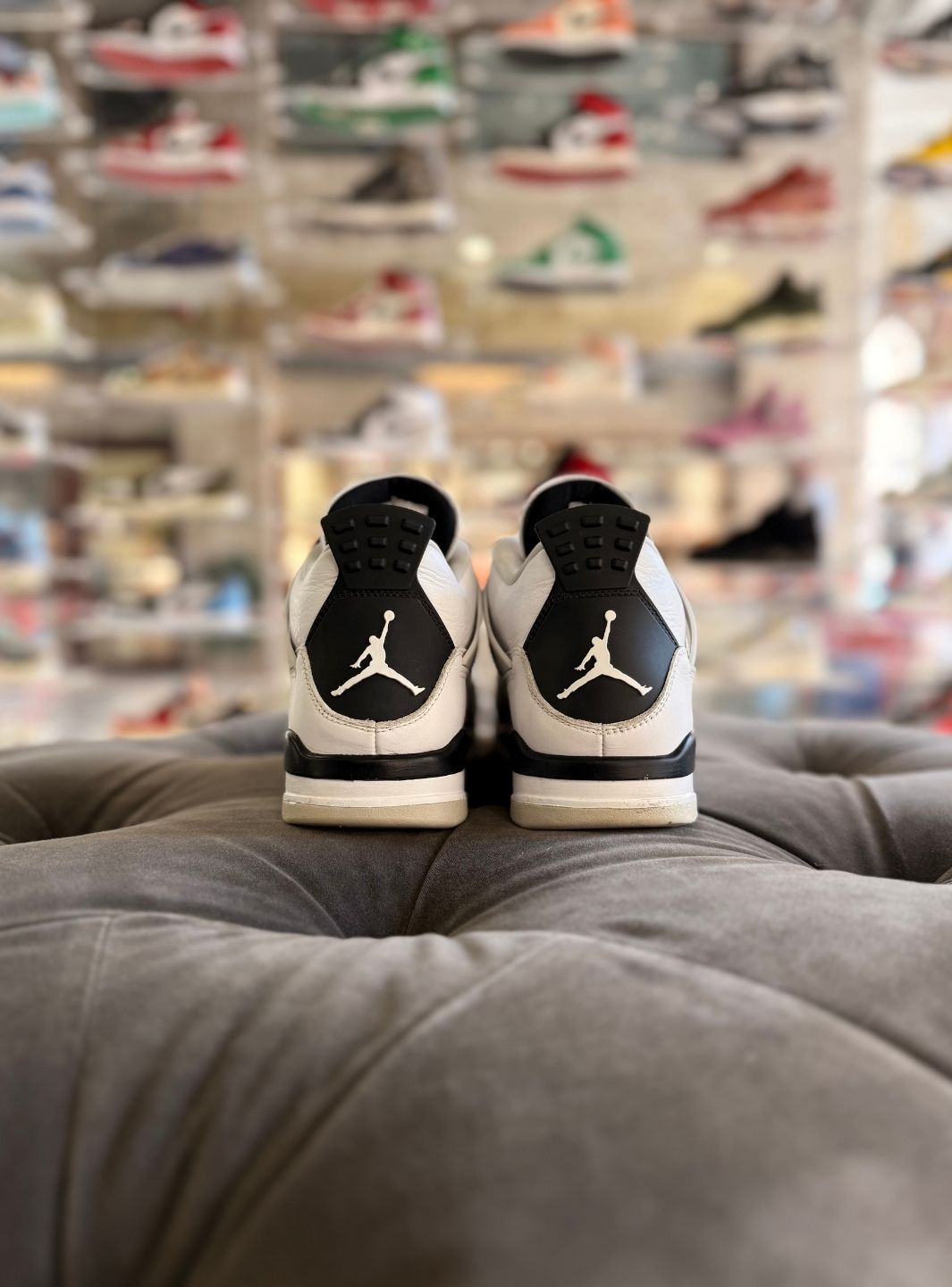 Air Jordan 4 Military Black - Sneakers Usate | ResellZone