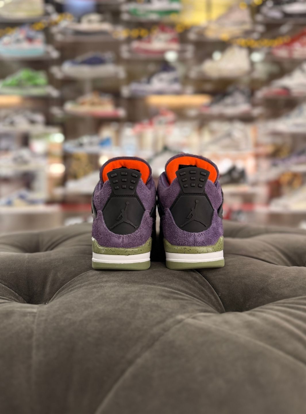 Air Jordan 4 Retro Canyon Purple - Sneakers Usate | ResellZone