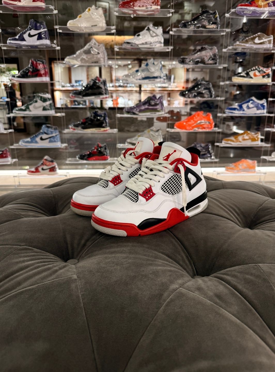 Air Jordan 4 Retro Fire Red (2020) - Sneakers Usate | ResellZone