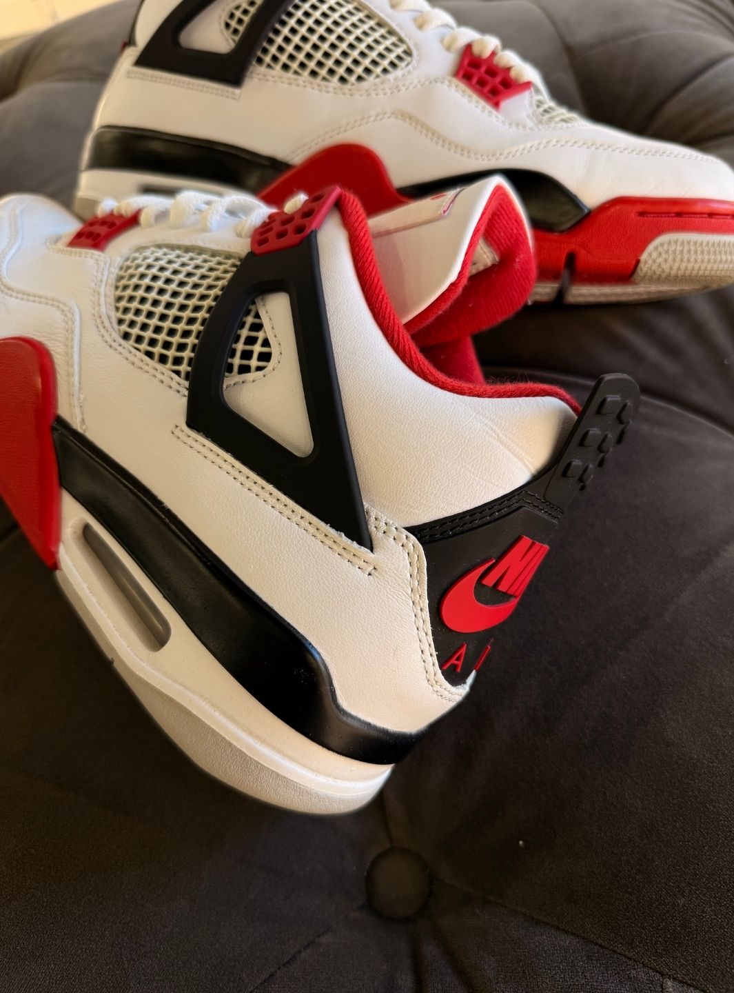 Air Jordan 4 Retro Fire Red (2020) - Sneakers Usate | ResellZone