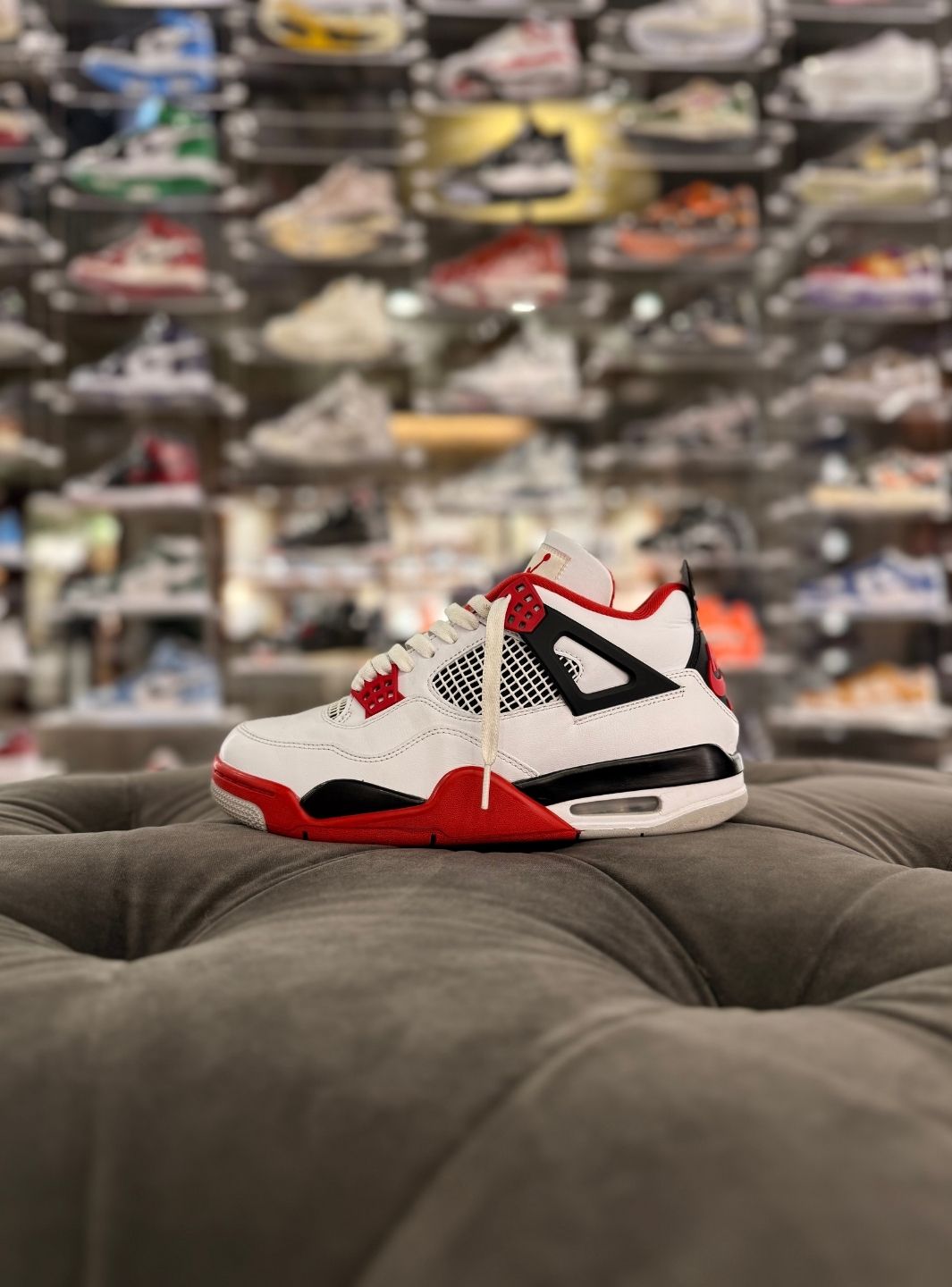 Air Jordan 4 Retro Fire Red (2020) - Sneakers Usate | ResellZone