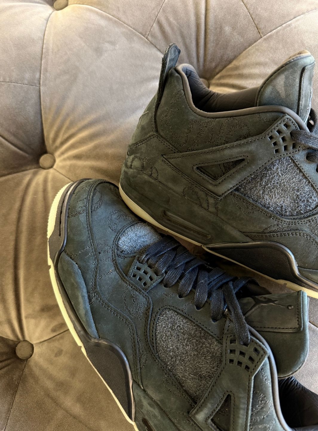 Air Jordan 4 Retro Kaws Black - Sneakers Usate | ResellZone