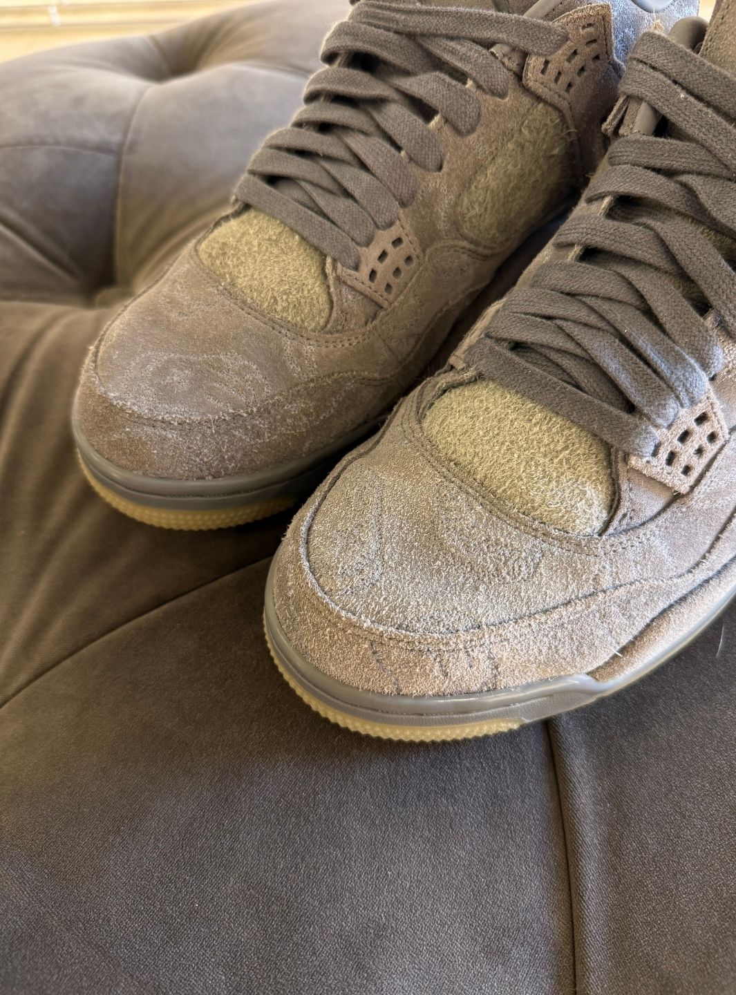 Air Jordan 4 Retro Kaws - Sneakers Usate | ResellZone