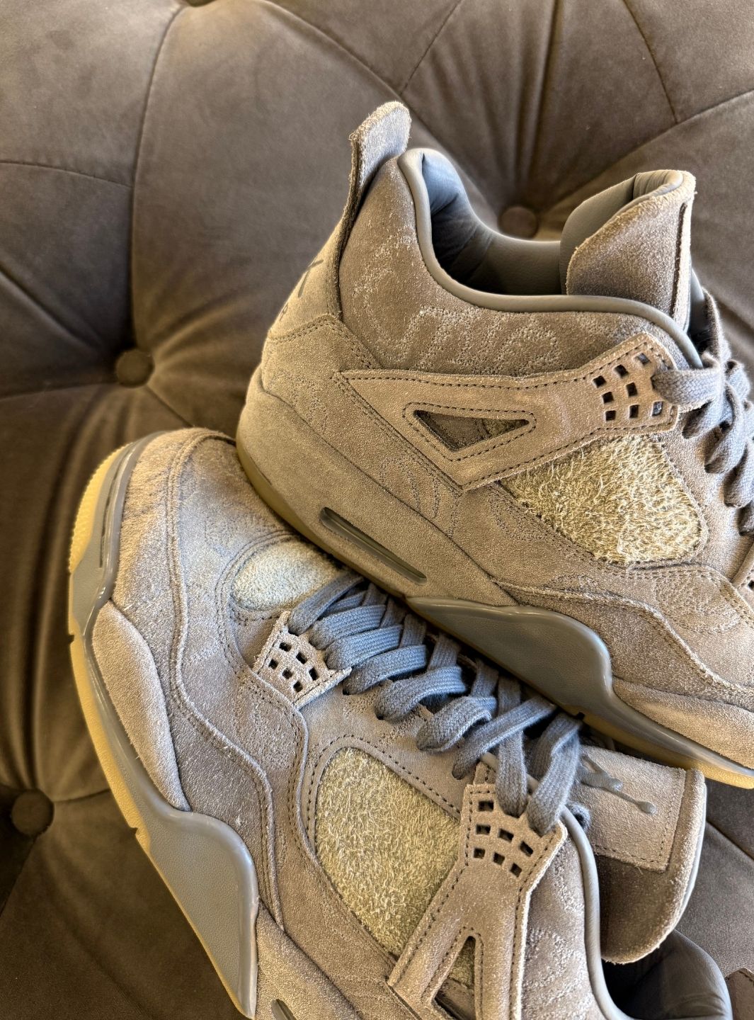 Air Jordan 4 Retro Kaws - Sneakers Usate | ResellZone