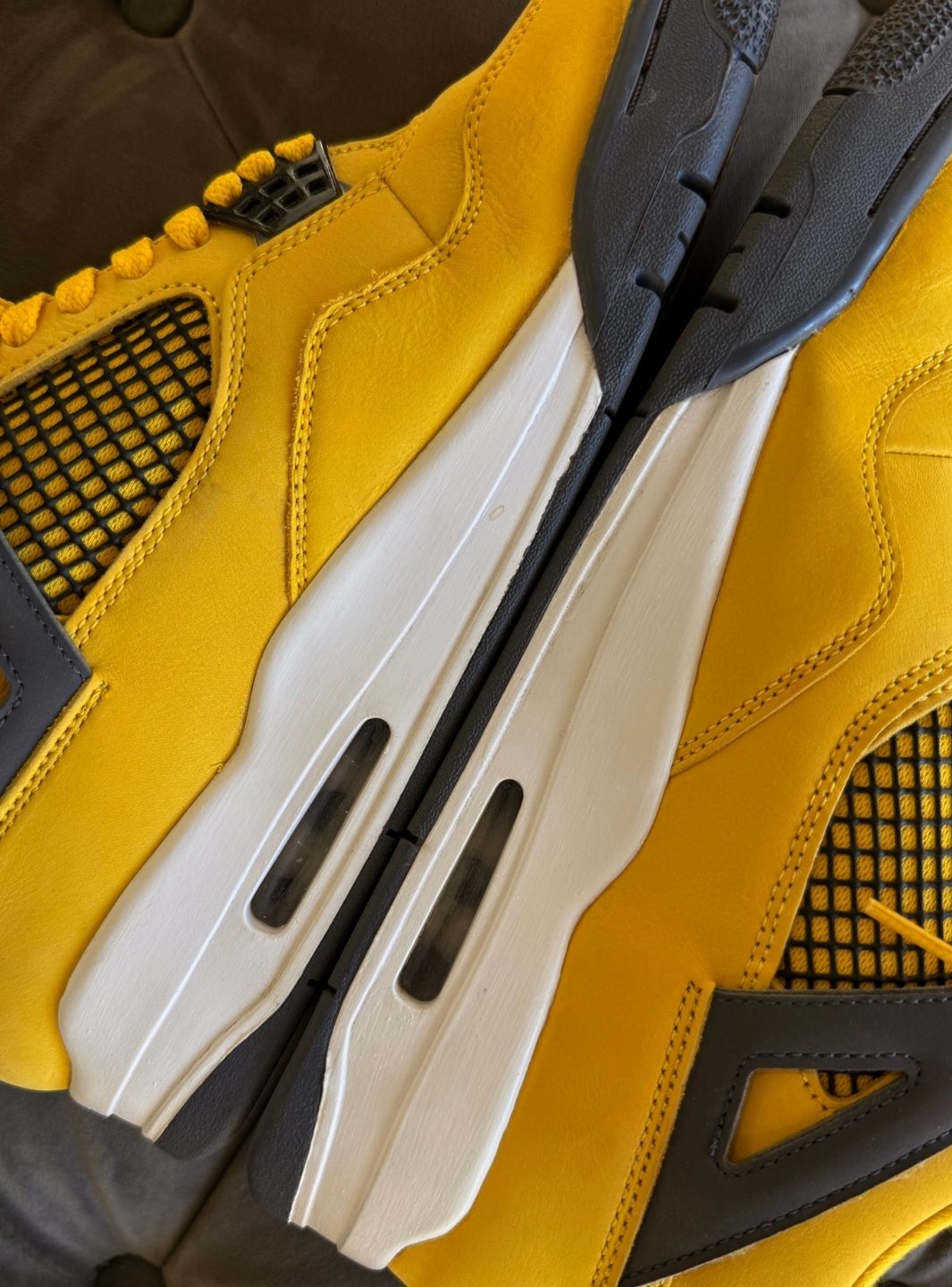 Air Jordan 4 Retro Lightning (2021) - Sneakers Usate | ResellZone