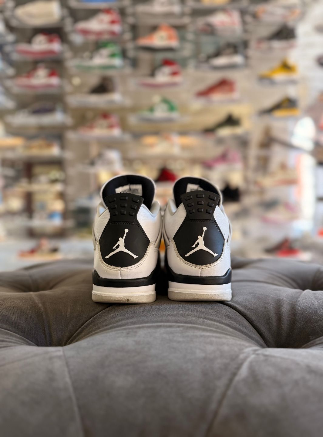 Air Jordan 4 Retro Military Black - Sneakers Usate | ResellZone