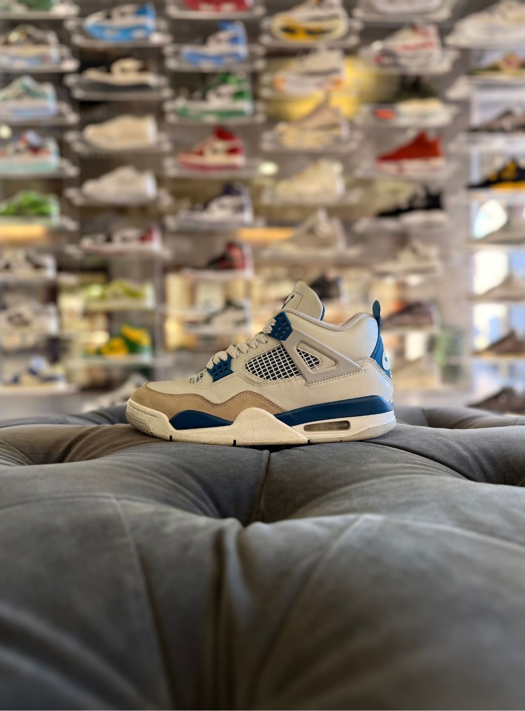 Air Jordan 4 Retro Military Blue (2024) - Sneakers Usate | ResellZone