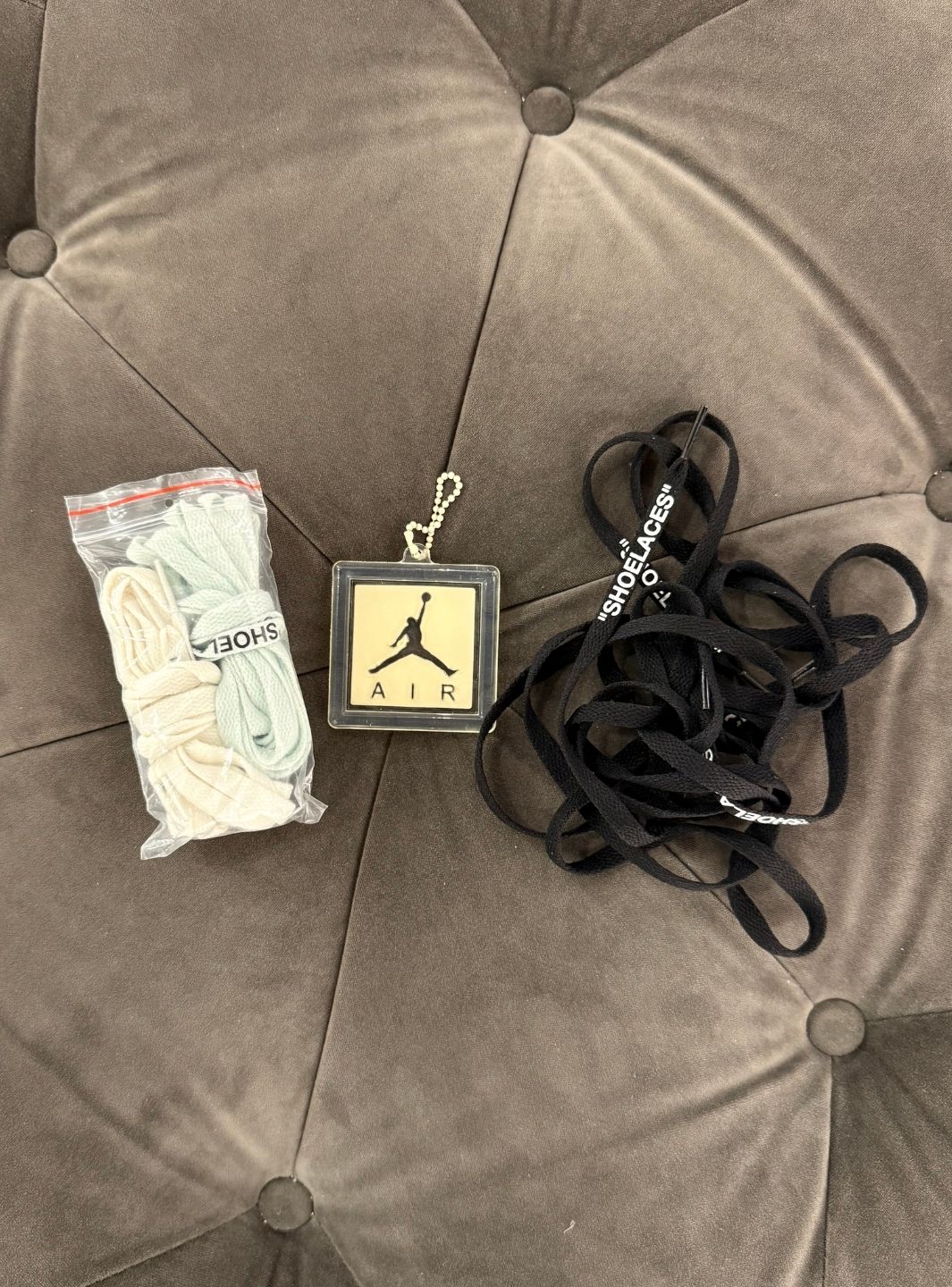 Air Jordan 4 Retro Off-White Sail - Sneakers Usate | ResellZone