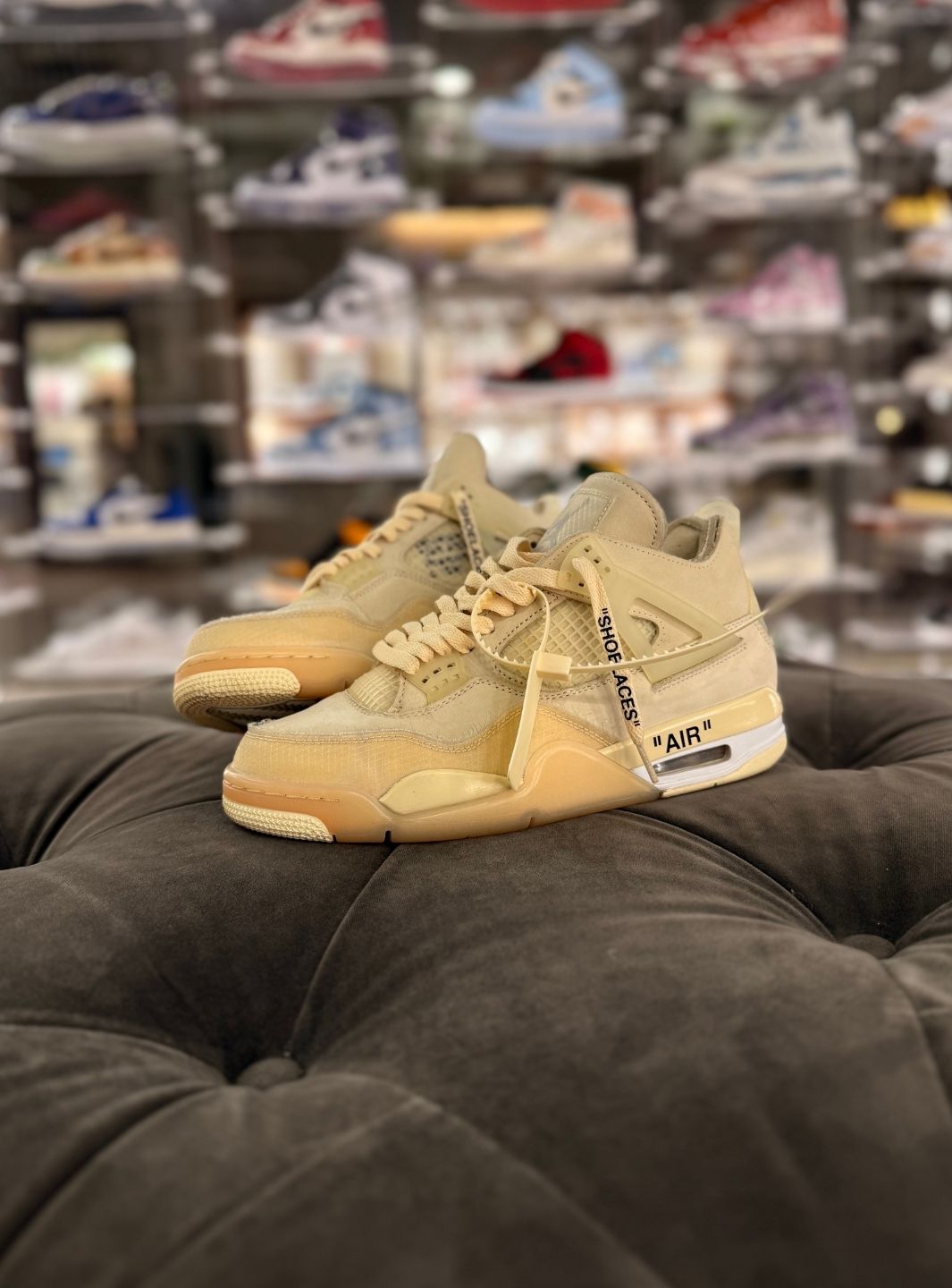Air Jordan 4 Retro Off-White Sail - Sneakers Usate | ResellZone