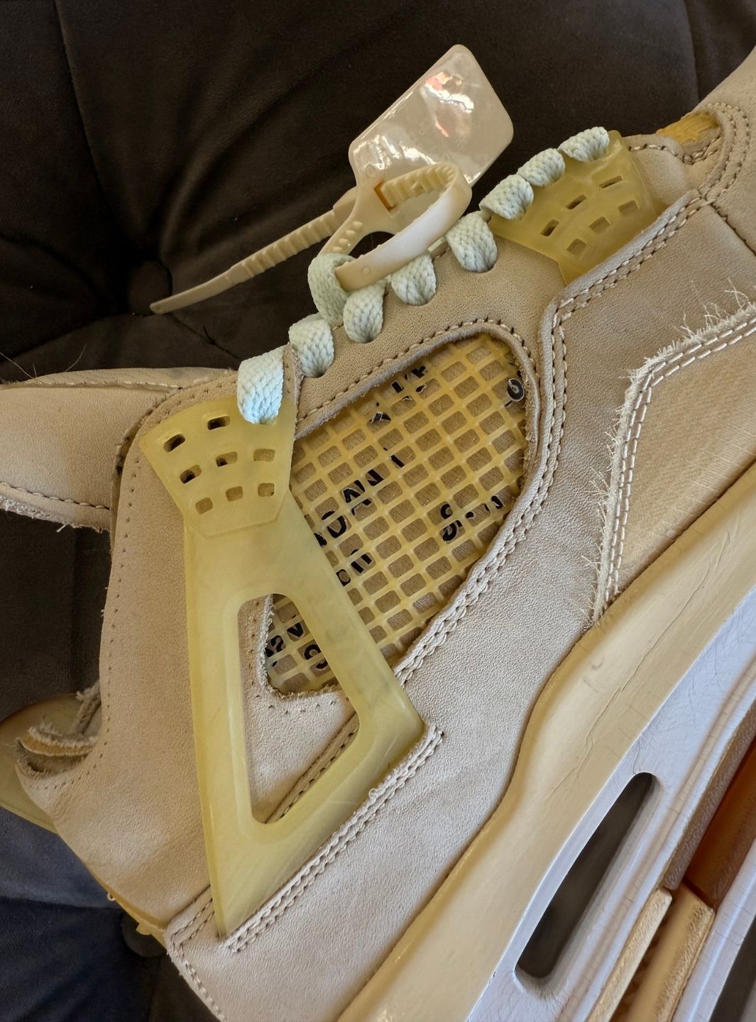 Air Jordan 4 Retro Off-White Sail - Sneakers Usate | ResellZone