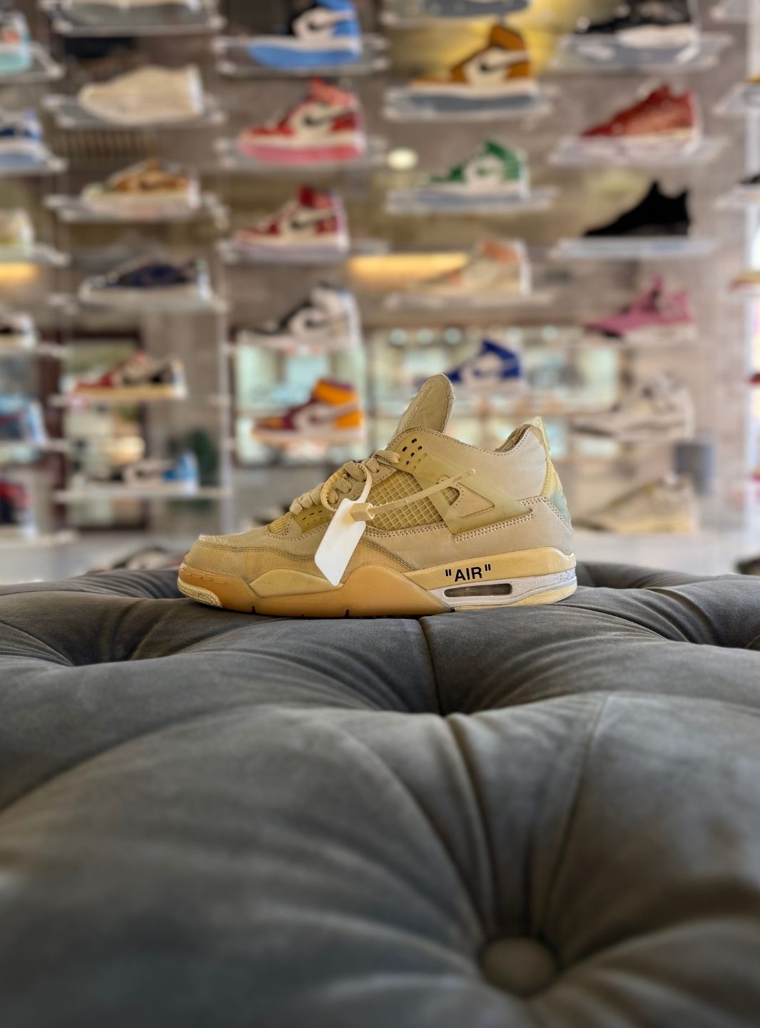 Air Jordan 4 Retro Off-White Sail - Sneakers Usate | ResellZone