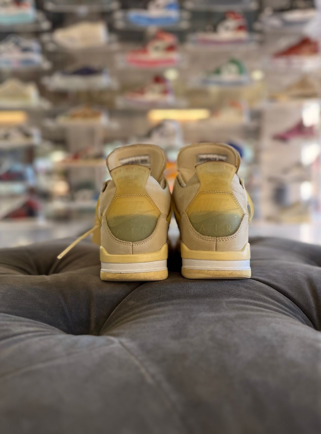 Air Jordan 4 Retro Off-White Sail - Sneakers Usate | ResellZone