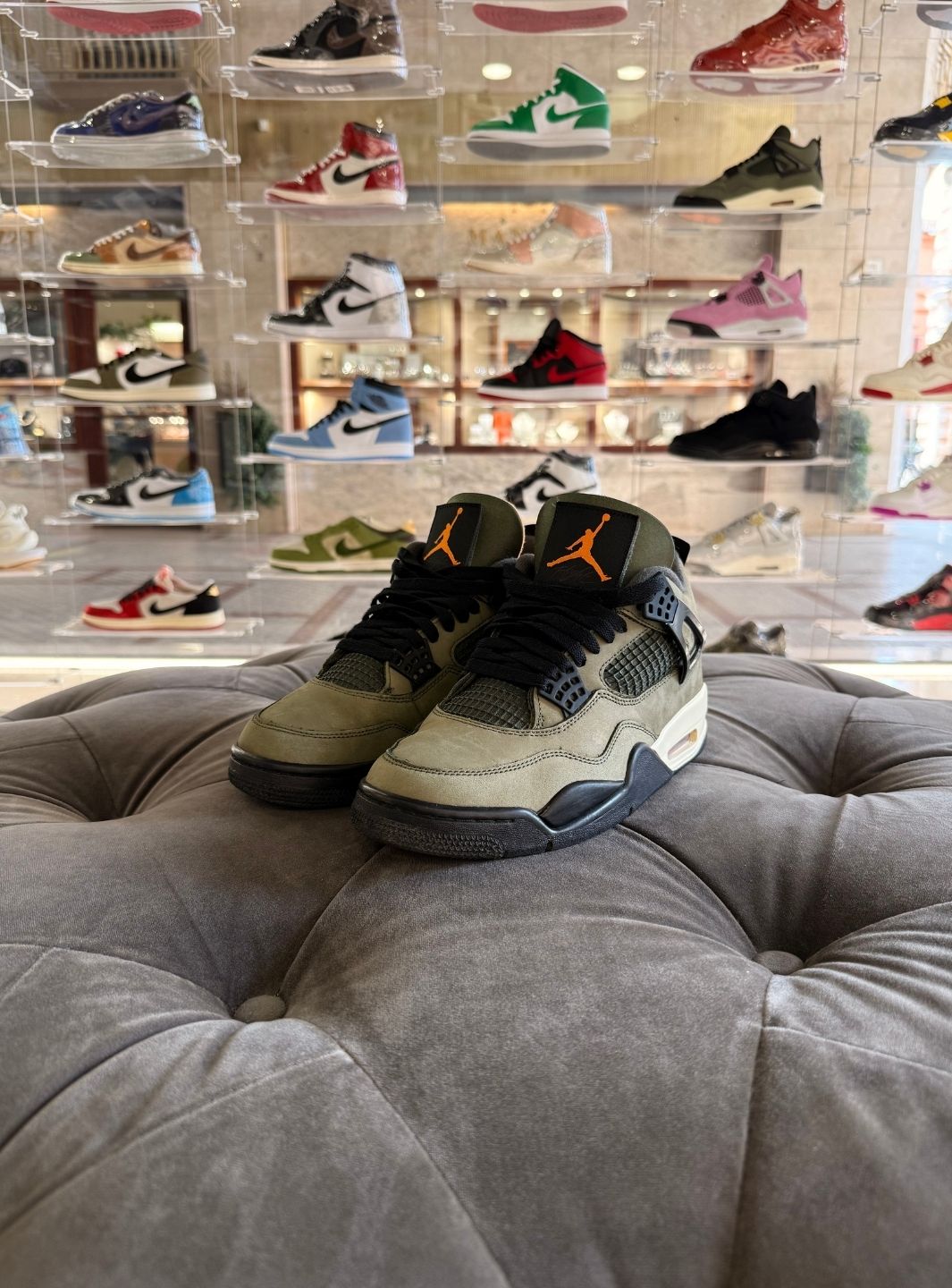 Air Jordan 4 Retro OG SP Undefeated - Sneakers Usate | ResellZone