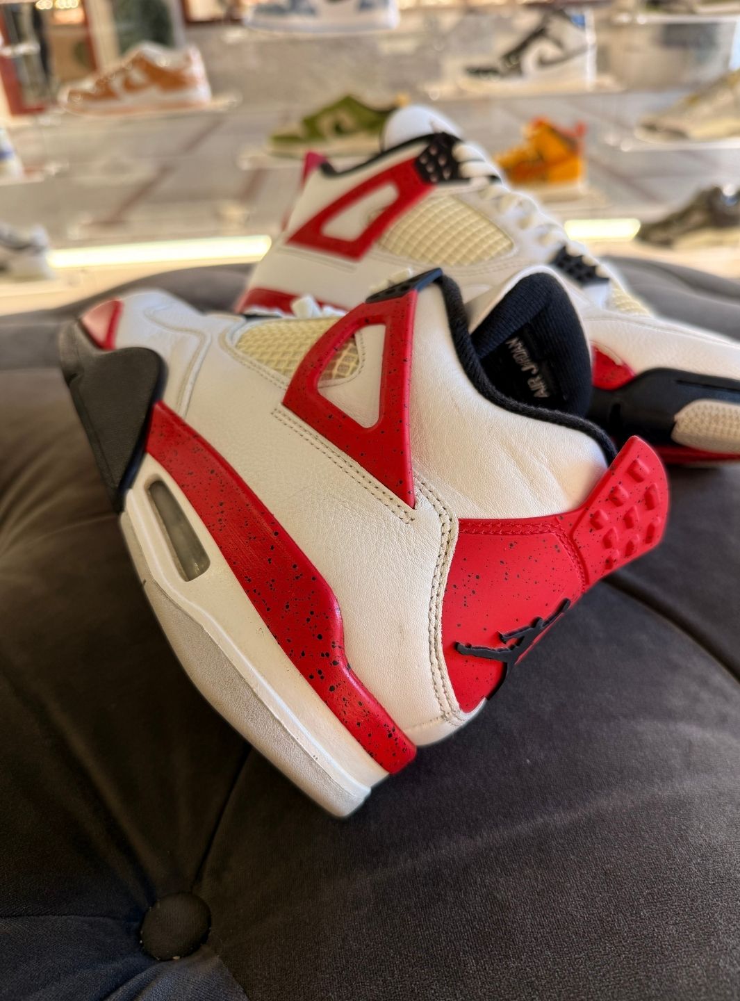 Air Jordan 4 Retro Red Cement - Sneakers Usate | ResellZone