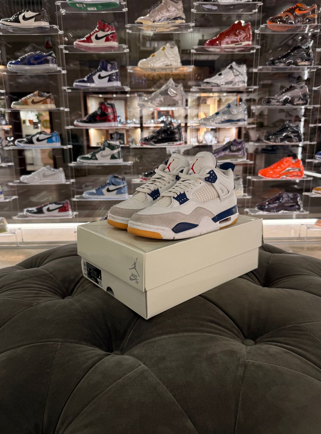 Air Jordan 4 Retro SB Navy - Sneakers Usate | ResellZone