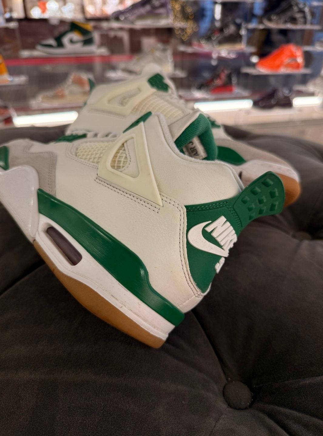 Air Jordan 4 Retro SB Pine Green - Sneakers Usate | ResellZone