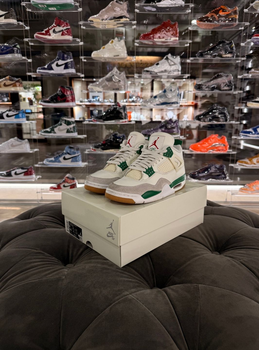 Air Jordan 4 Retro SB Pine Green - Sneakers Usate | ResellZone