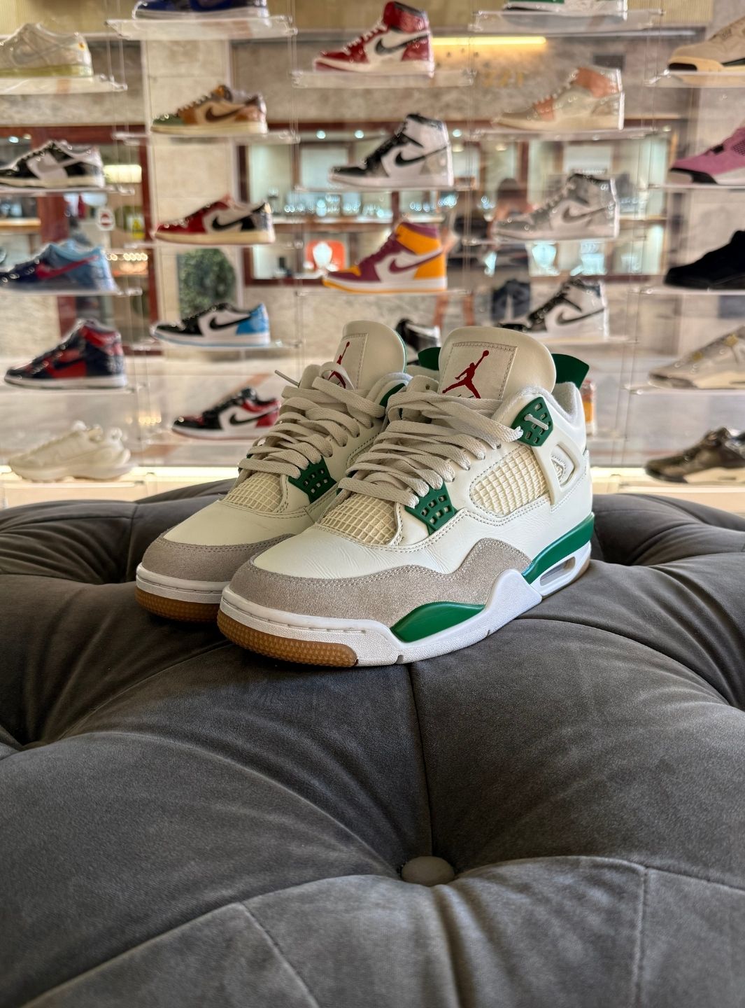 Air Jordan 4 Retro SB Pine Green - Sneakers Usate | ResellZone