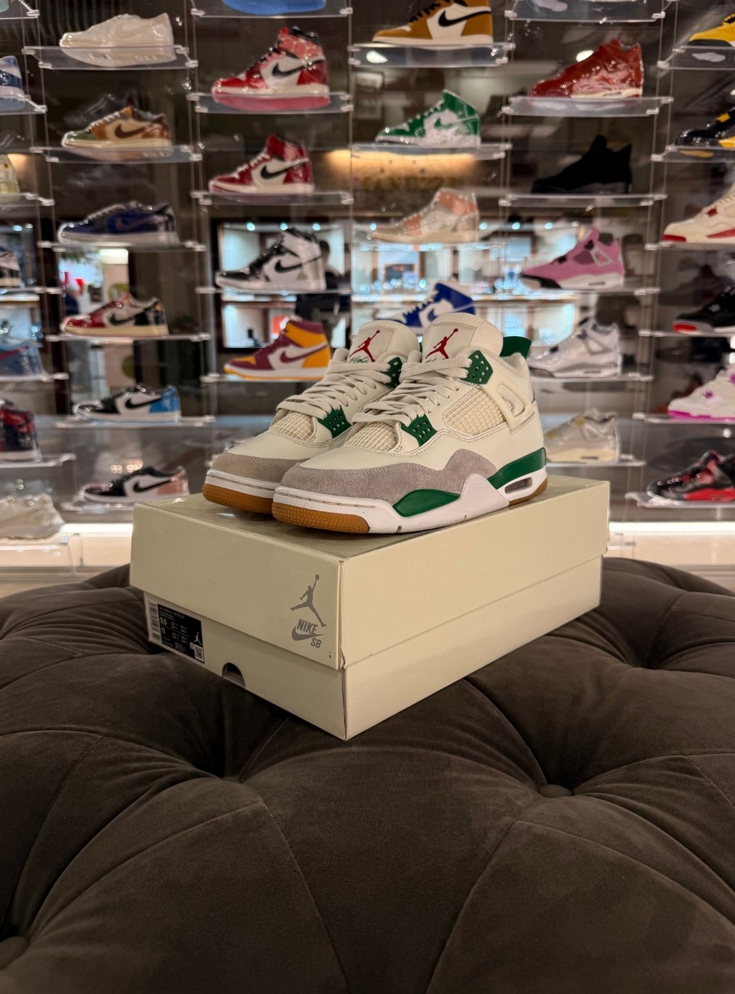 Air Jordan 4 Retro SB Pine Green - Sneakers Usate | ResellZone