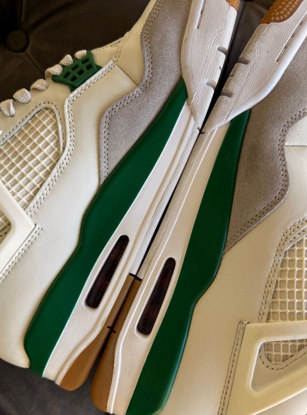 Air Jordan 4 Retro SB Pine Green - Sneakers Usate | ResellZone