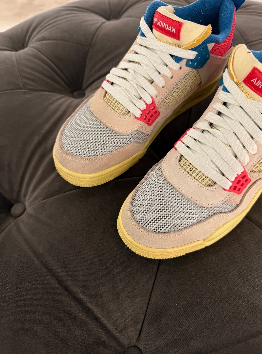 Air Jordan 4 Retro Union Guava Ice - Sneakers Usate | ResellZone