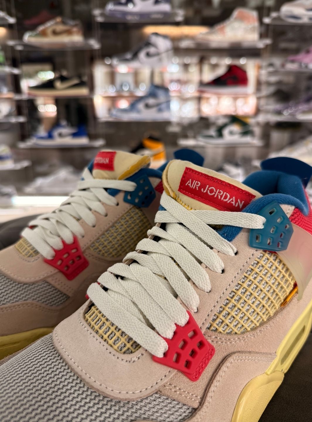 Air Jordan 4 Retro Union Guava Ice - Sneakers Usate | ResellZone