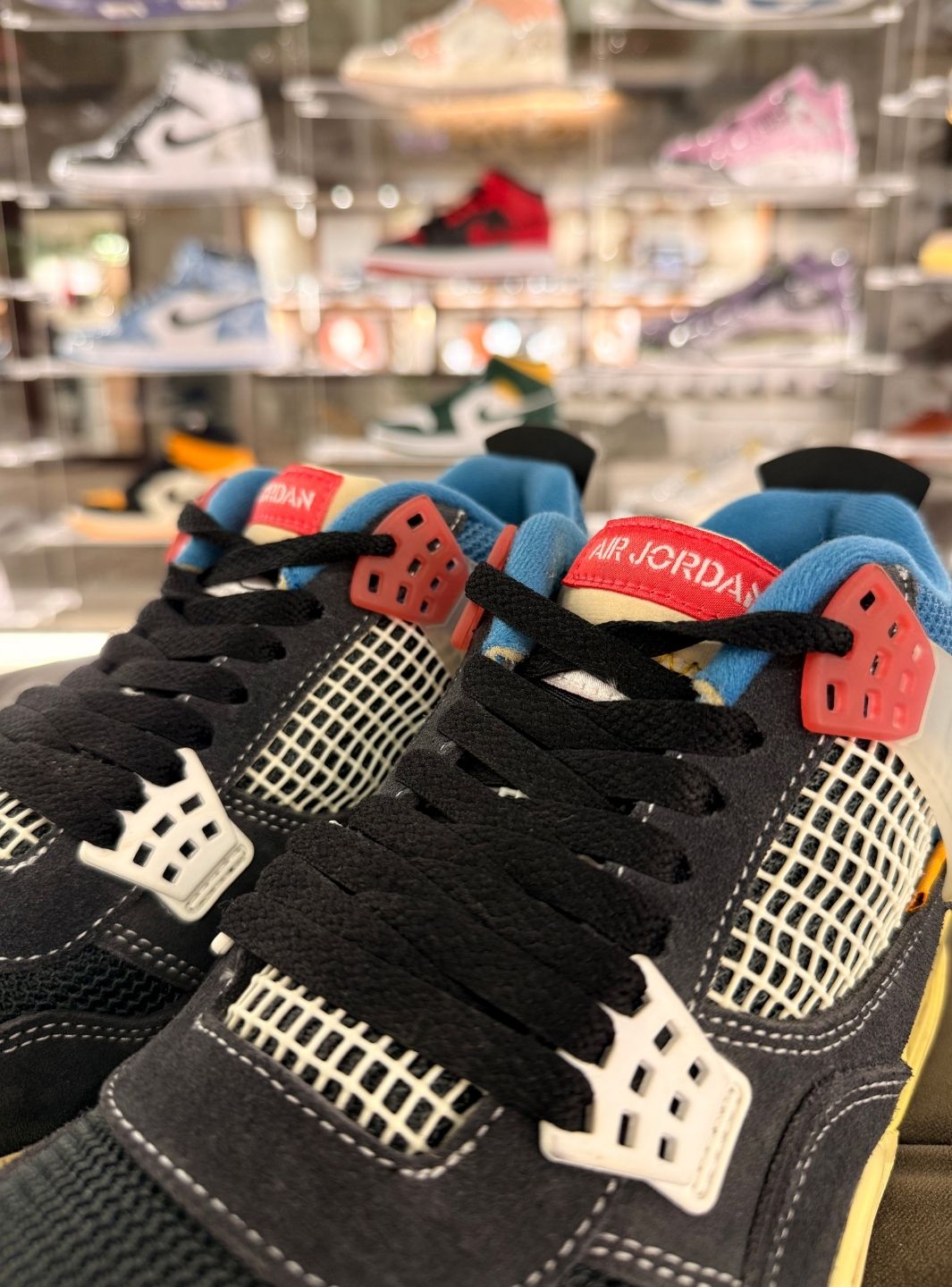 Air Jordan 4 Retro Union Off Noir - Sneakers Usate | ResellZone