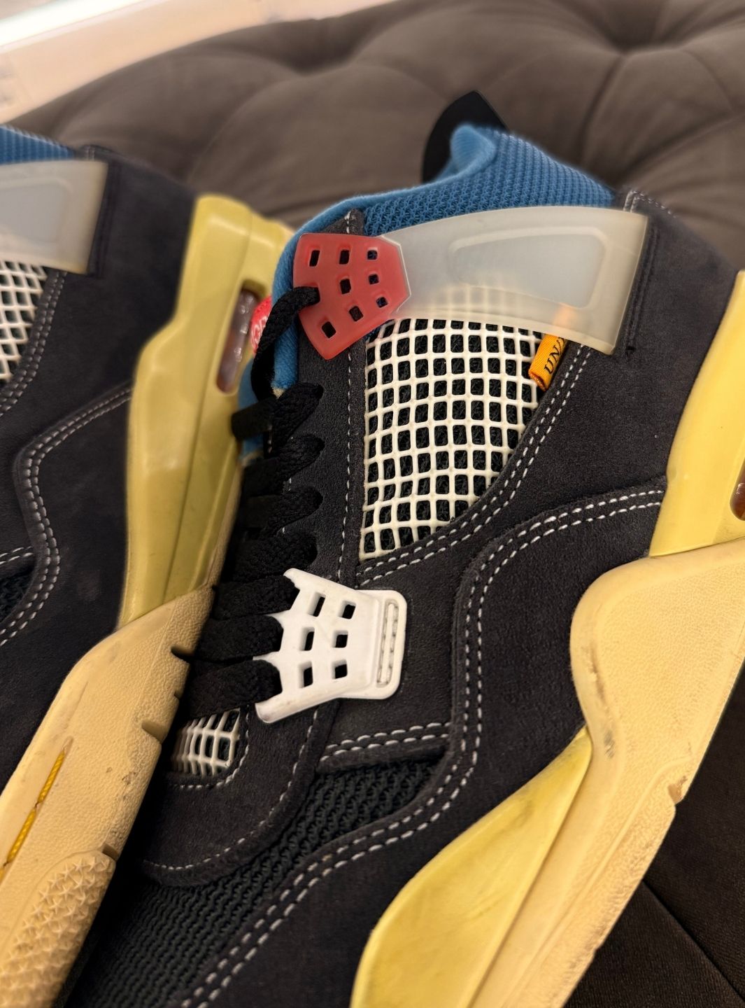 Air Jordan 4 Retro Union Off Noir - Sneakers Usate | ResellZone