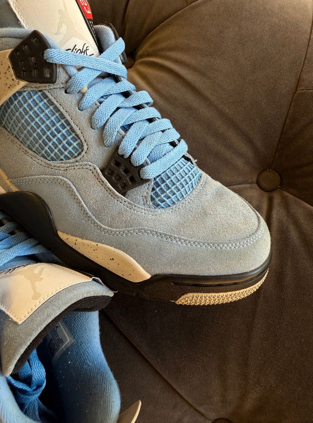 Air Jordan 4 Retro University Blue - Sneakers Usate | ResellZone