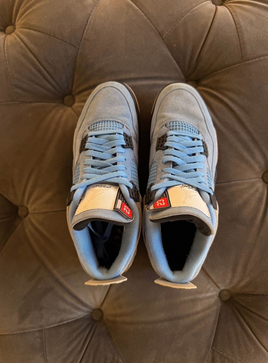 Air Jordan 4 Retro University Blue - Sneakers Usate | ResellZone