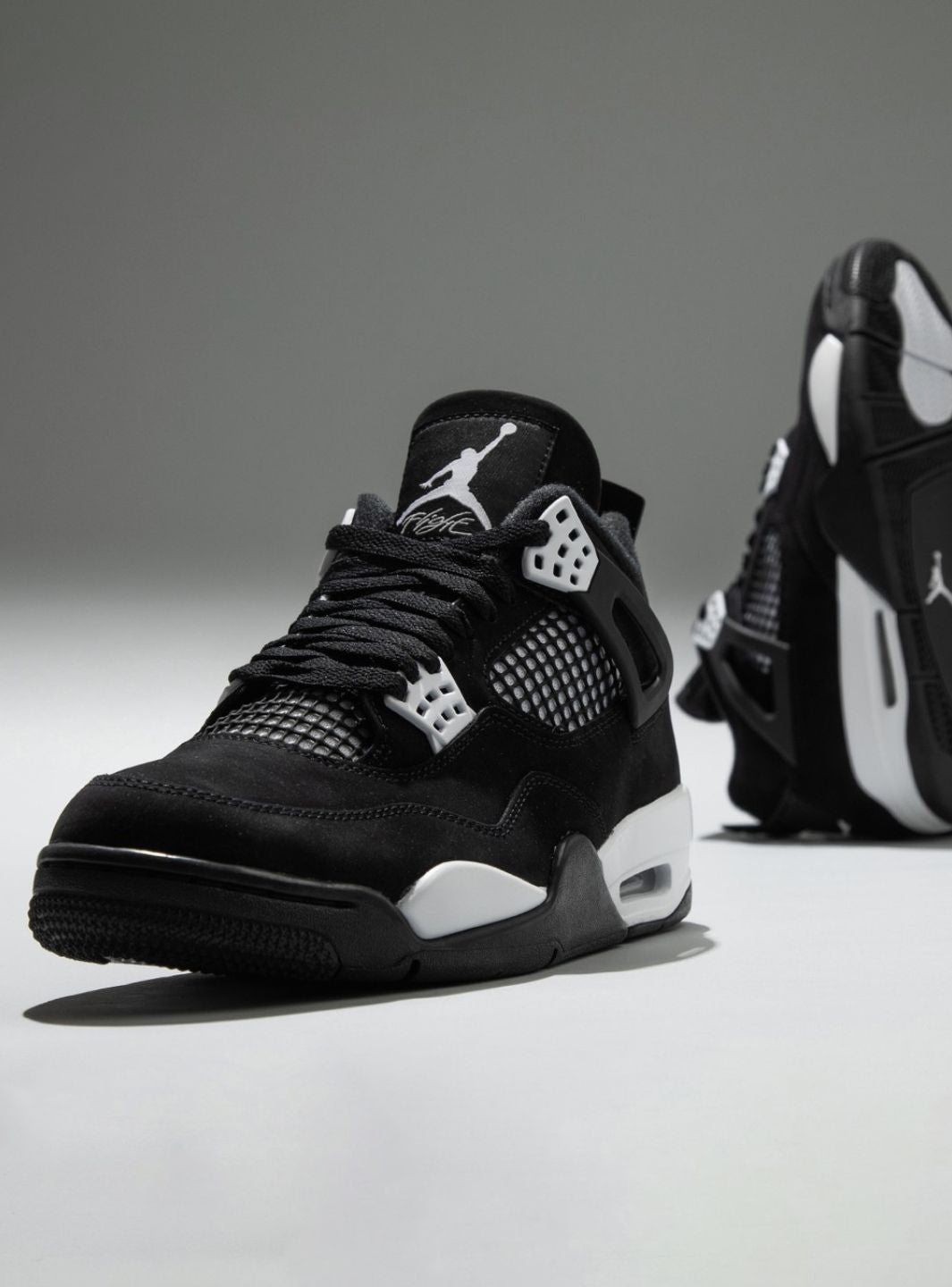 Air Jordan 4 Retro White Thunder - FQ8138-001 | ResellZone