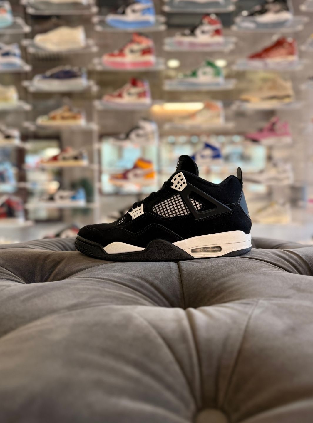 Air Jordan 4 Retro White Thunder - Sneakers Usate | ResellZone
