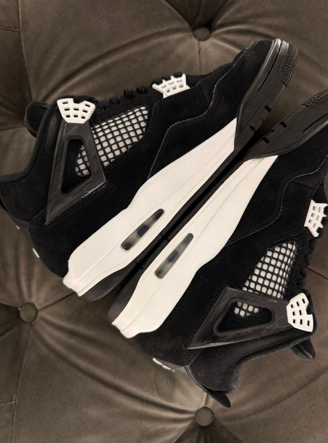 Air Jordan 4 Retro White Thunder - Sneakers Usate | ResellZone