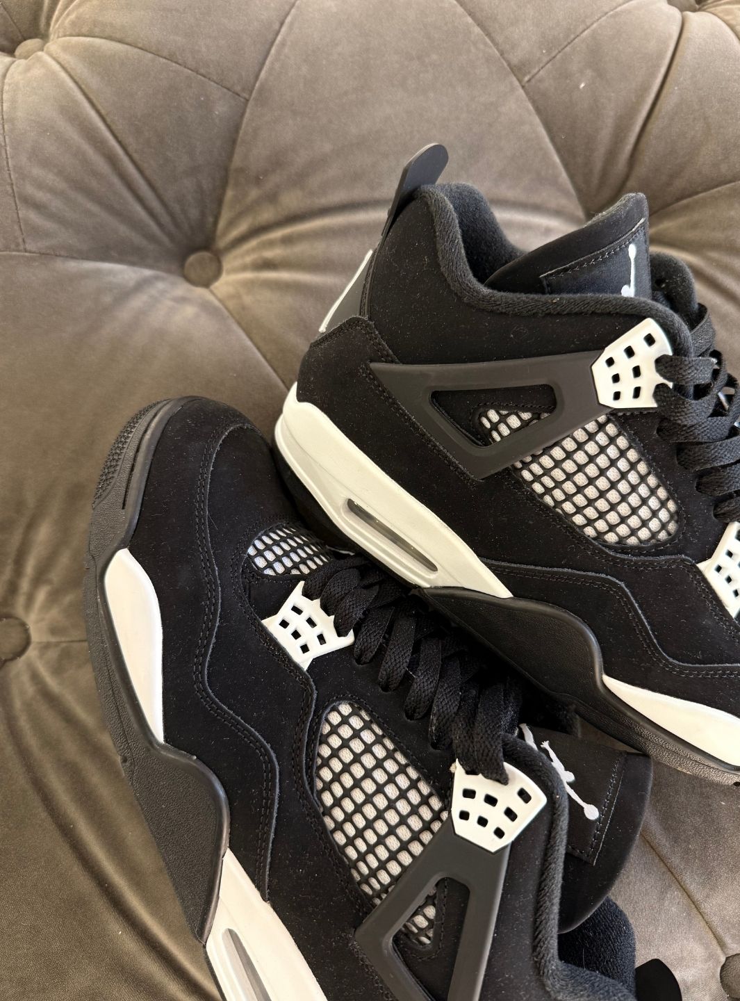 Air Jordan 4 Retro White Thunder - Sneakers Usate | ResellZone