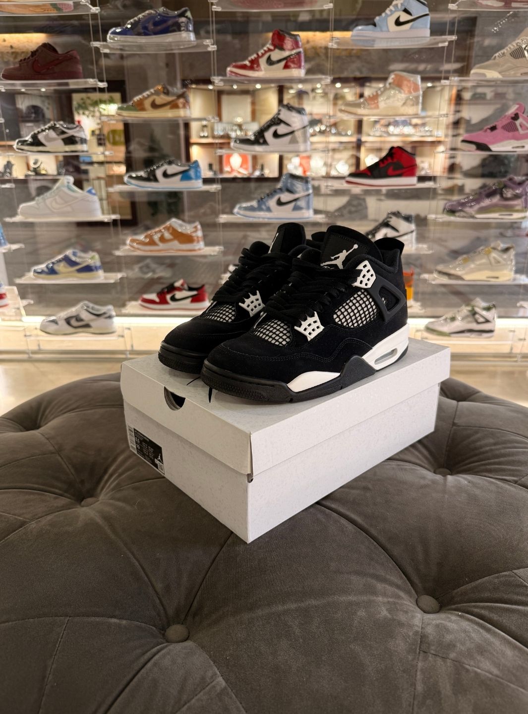 Air Jordan 4 Retro White Thunder - Sneakers Usate | ResellZone