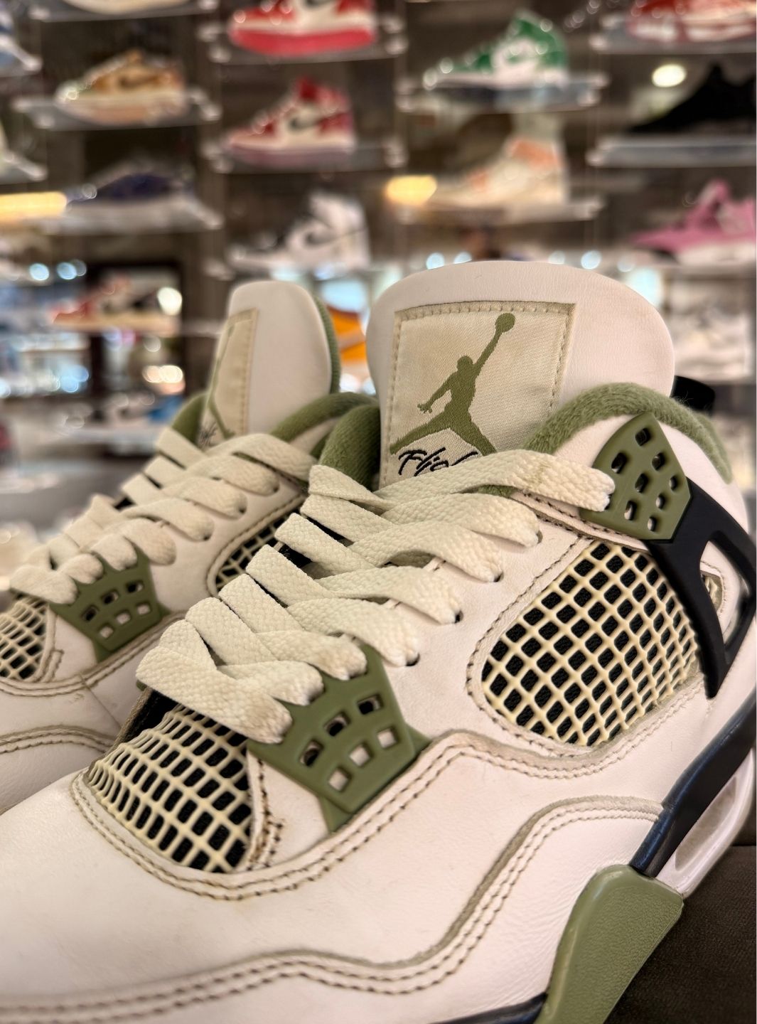 Air Jordan 4 Seafoam - Sneakers Usate | ResellZone