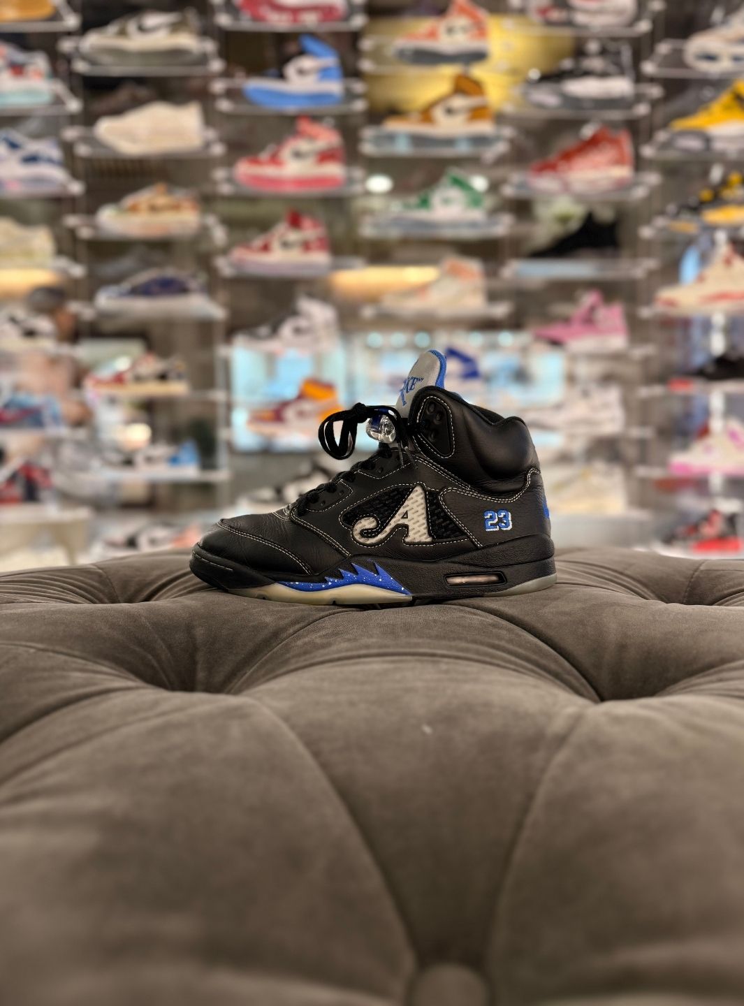 Air Jordan 5 Retro Awake NY Black - Sneakers Usate | ResellZone