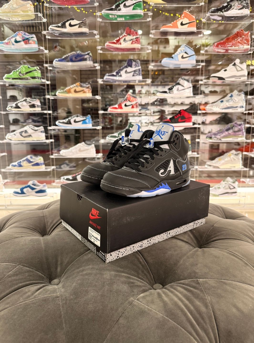 Air Jordan 5 Retro Awake NY Black - Sneakers Usate | ResellZone