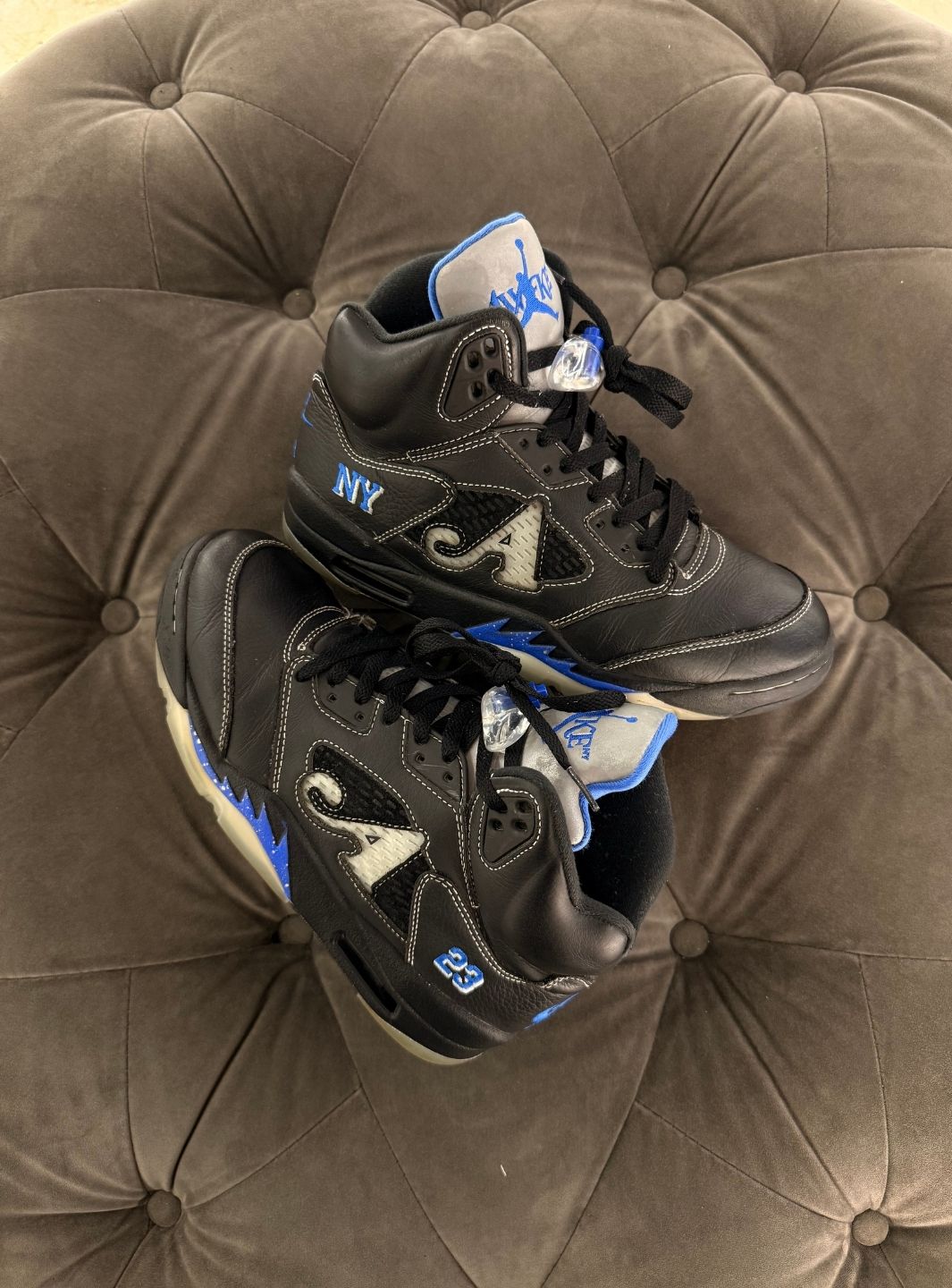 Air Jordan 5 Retro Awake NY Black - Sneakers Usate | ResellZone