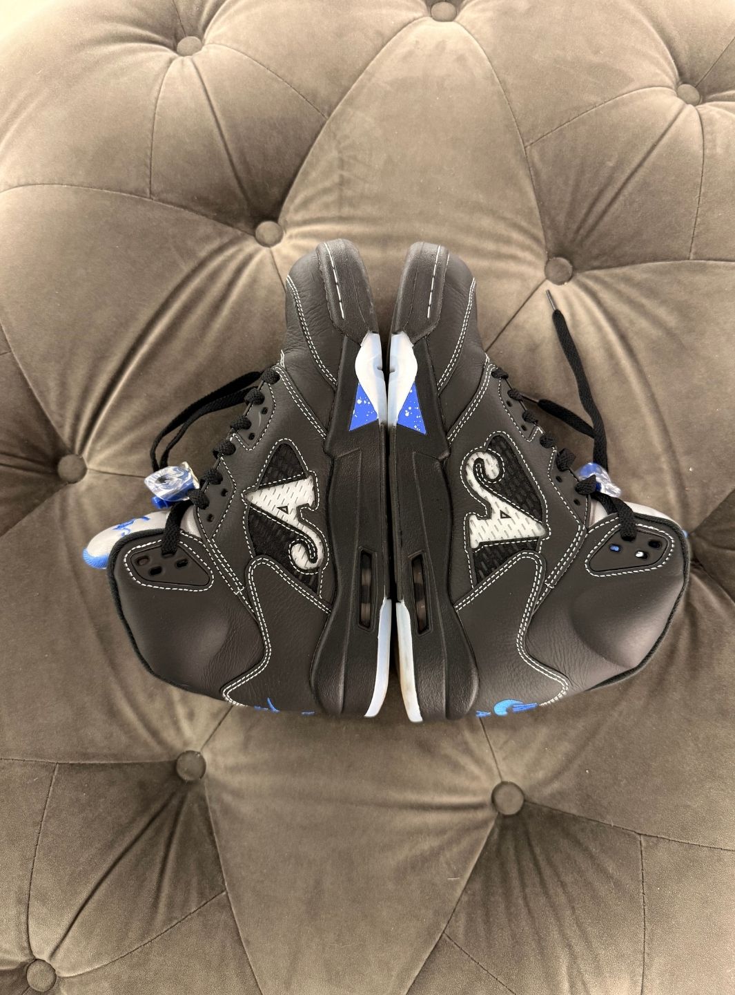 Air Jordan 5 Retro Awake NY Black - Sneakers Usate | ResellZone