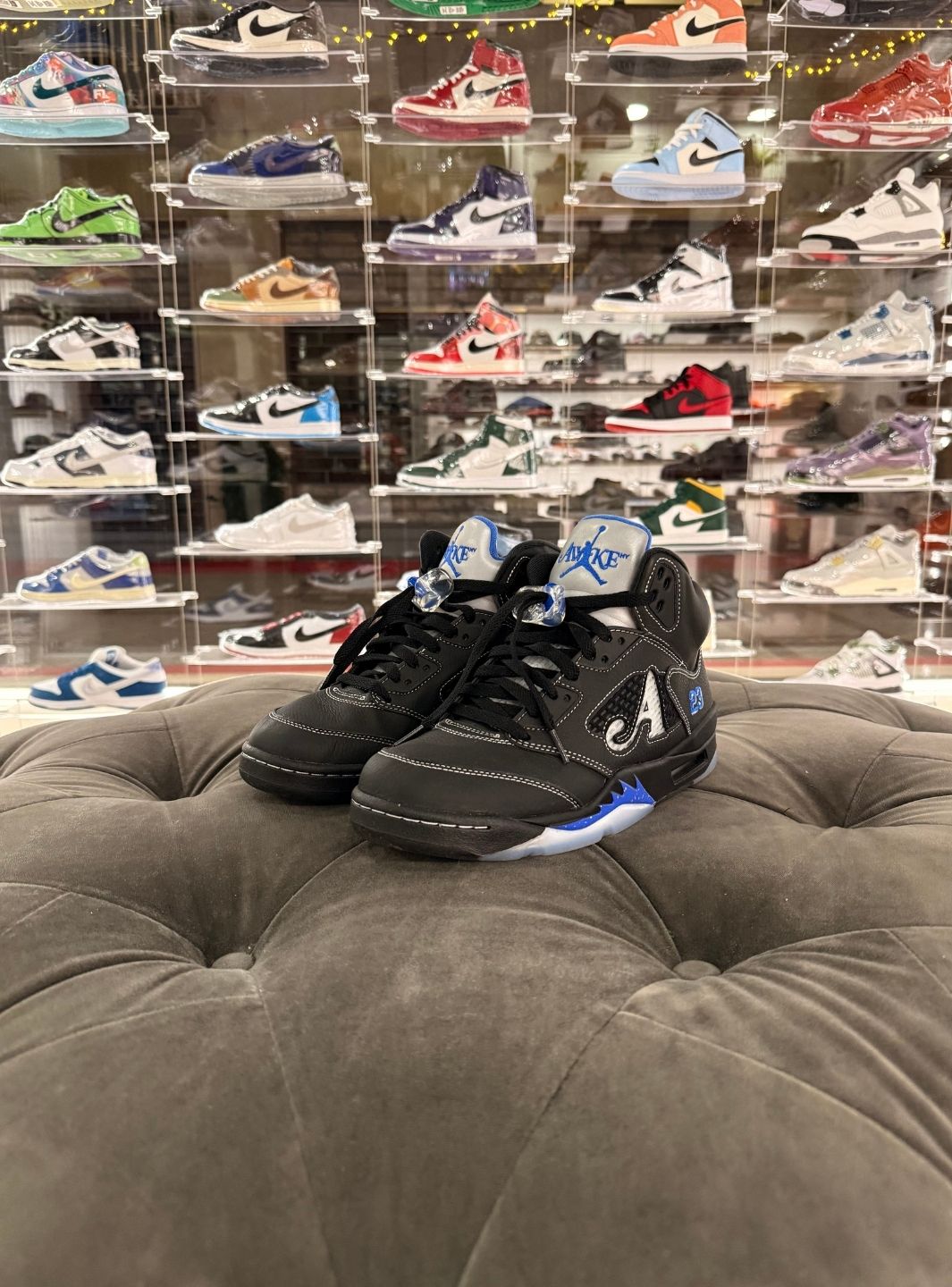 Air Jordan 5 Retro Awake NY Black - Sneakers Usate | ResellZone