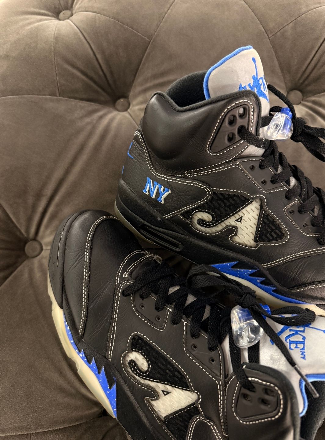 Air Jordan 5 Retro Awake NY Black - Sneakers Usate | ResellZone
