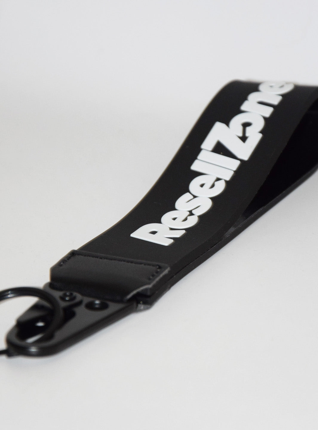 FlexTag Keychain Black | ResellZone